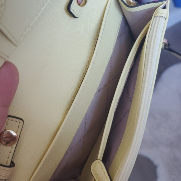 Brand New Michael Kors Wallet Bag - Picture 3 of 4